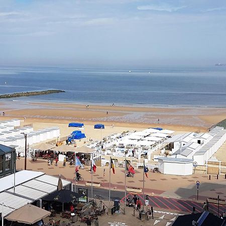 Appartement Met Zeezicht Op Het Van Bunnenplein Knokke-Heist Dış mekan fotoğraf