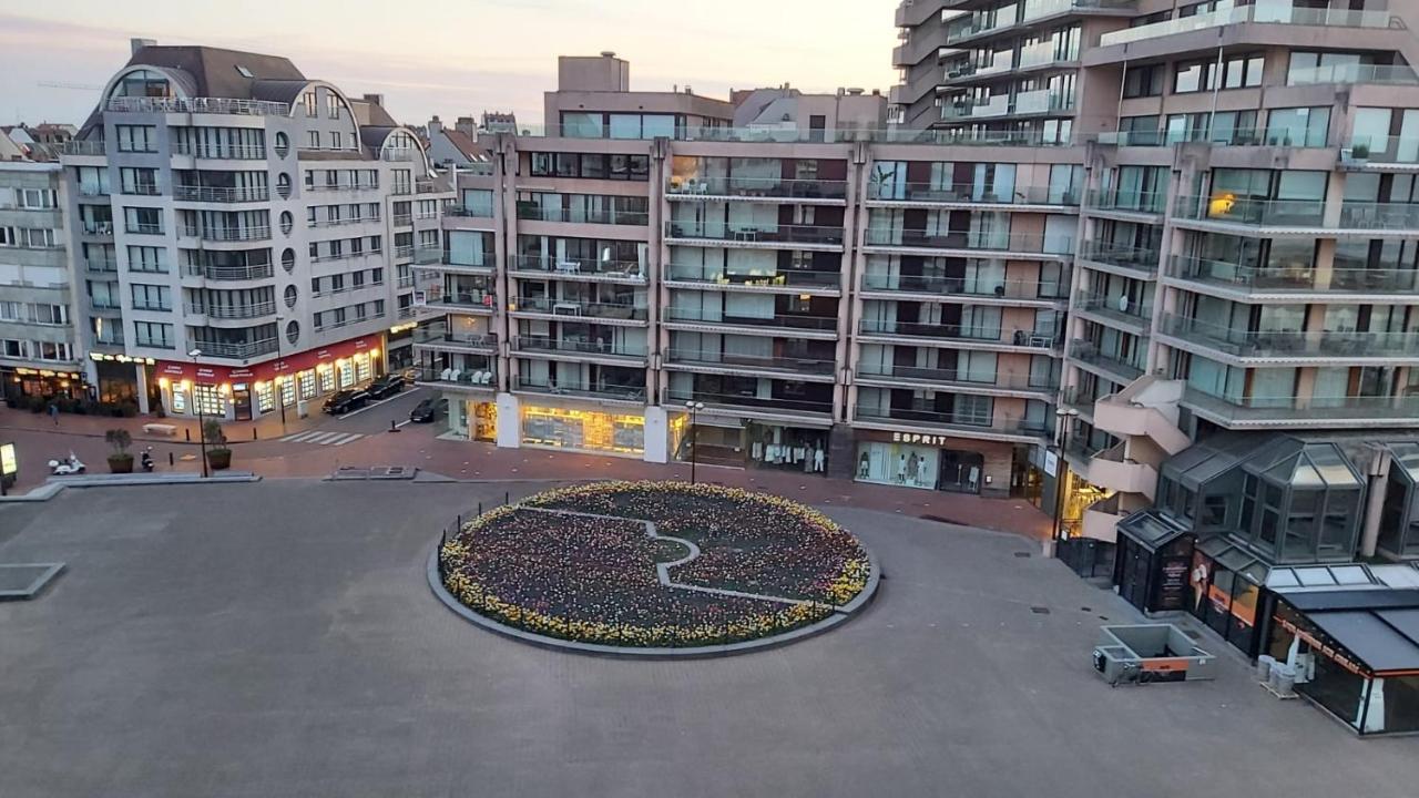 Appartement Met Zeezicht Op Het Van Bunnenplein Knokke-Heist Dış mekan fotoğraf