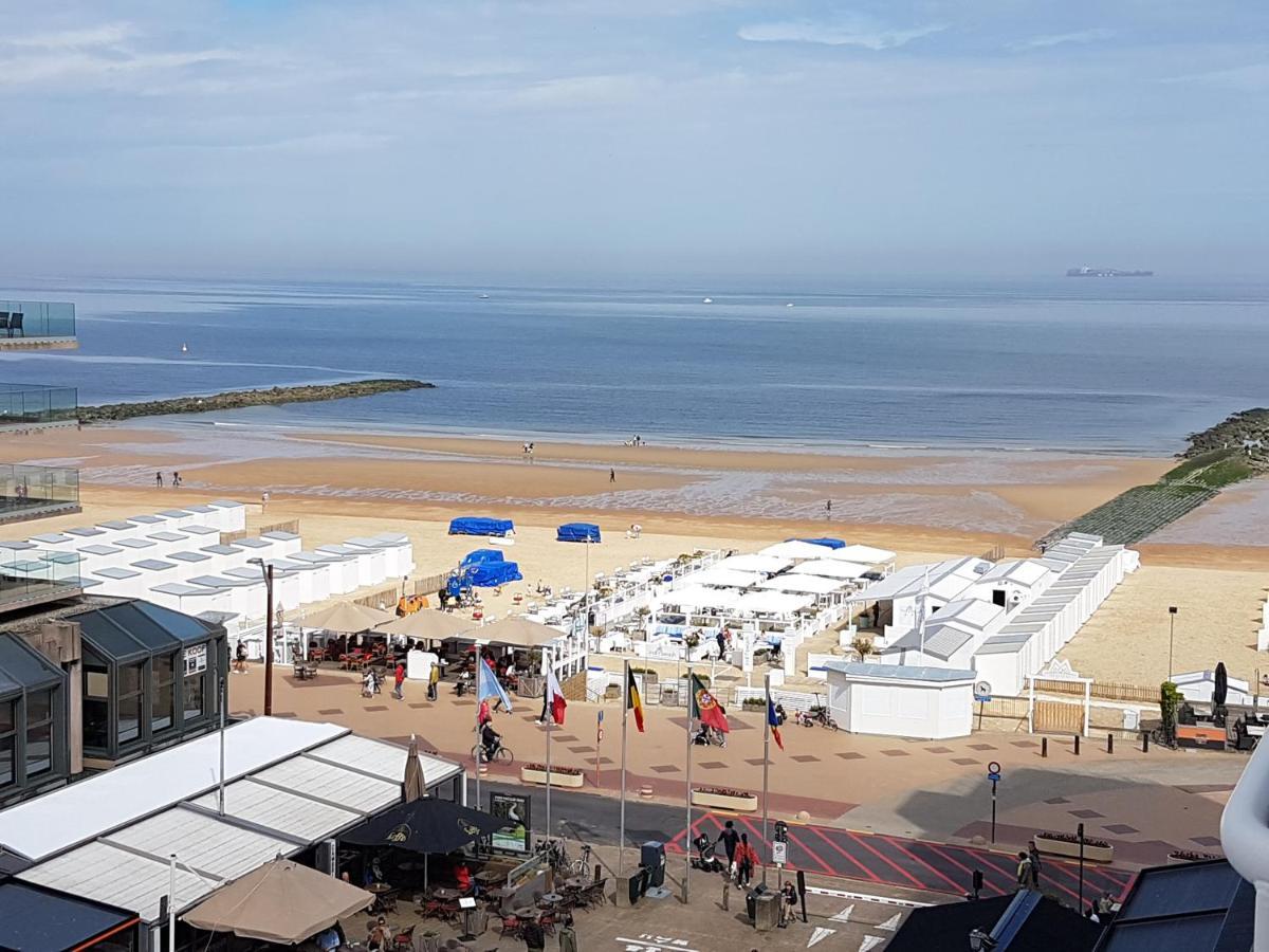 Appartement Met Zeezicht Op Het Van Bunnenplein Knokke-Heist Dış mekan fotoğraf